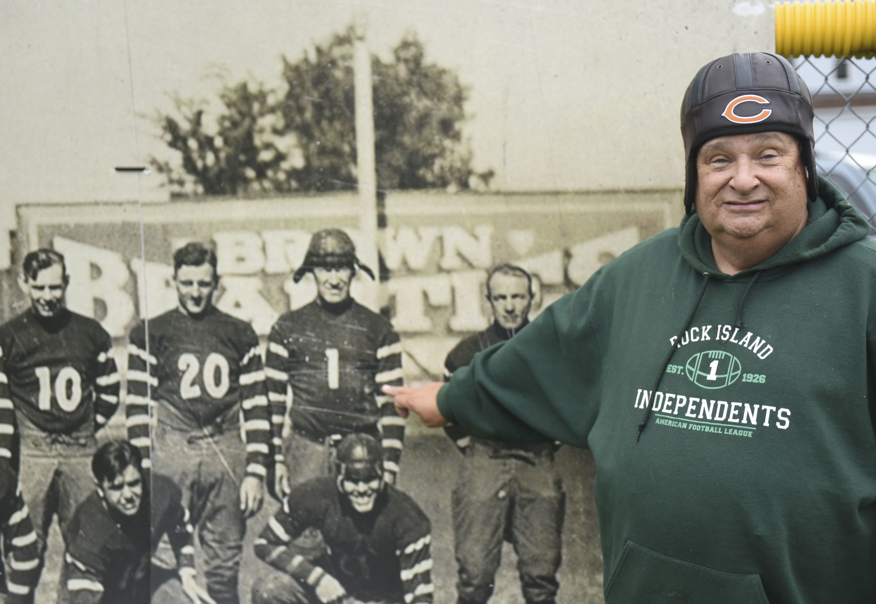 092919-mda-nws-vintagefootball-20.jpg